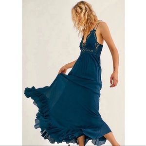 SALE 🩵  NWOT FP One Adella Maxi Slip